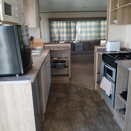 Gold Plus Caravan Димчерч Экстерьер фото