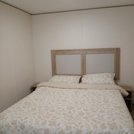 Gold Plus Caravan Димчерч Экстерьер фото