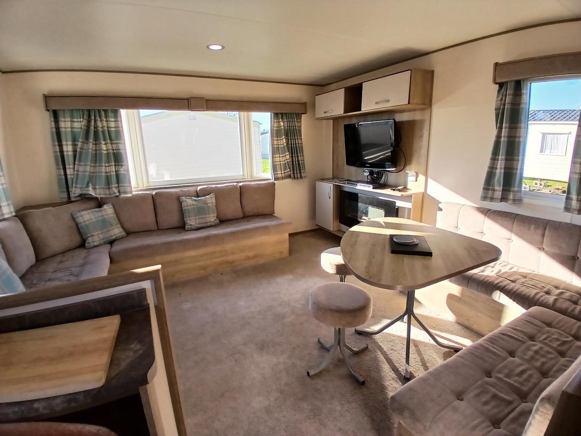 Gold Plus Caravan Димчерч Экстерьер фото